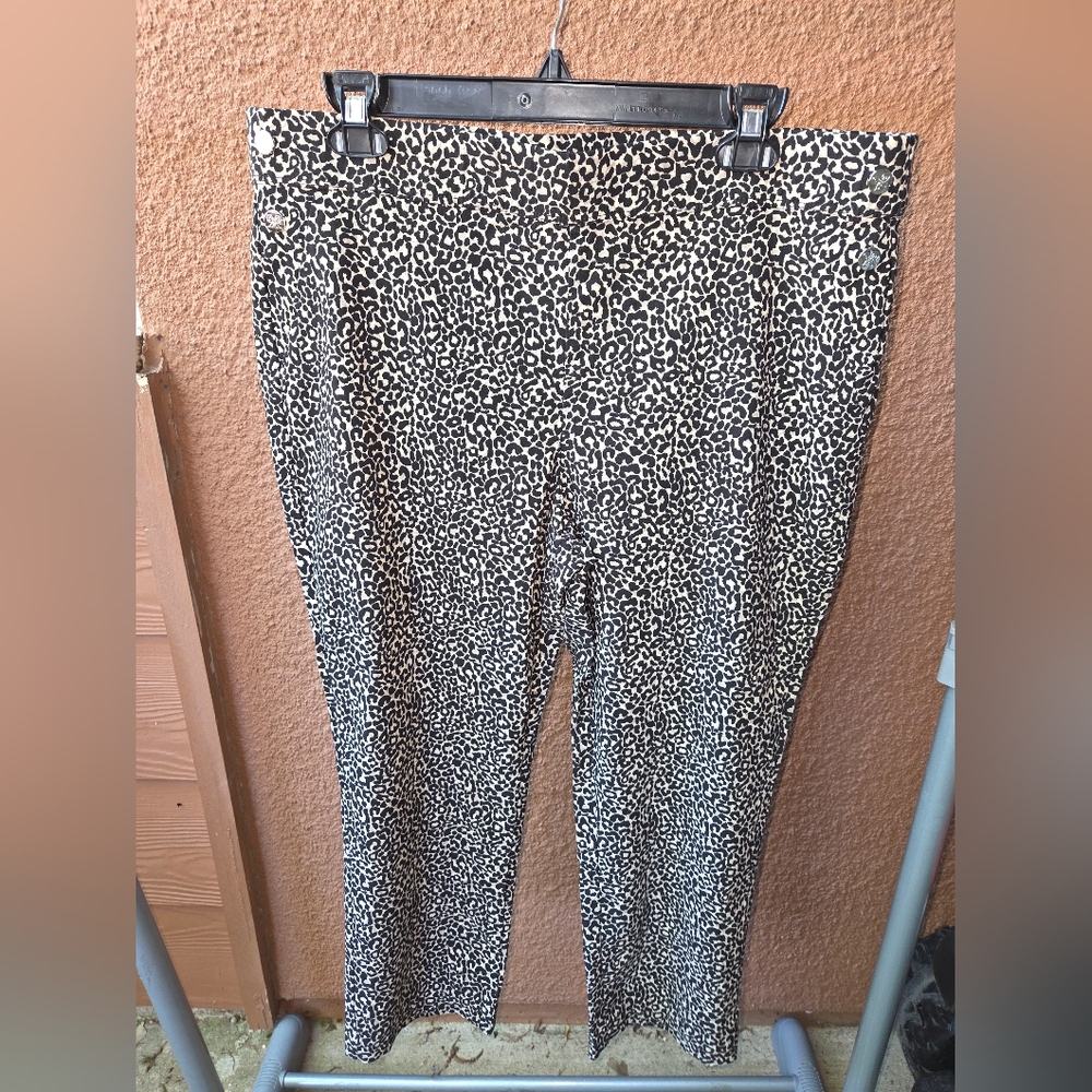 Rafaella Leopard Print stretch Pants